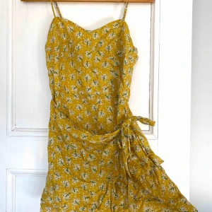  - Står att det är M men den sitter som en smäck på mig som är S. Använd en gång.