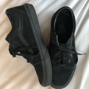 VANS - NYSKICK❣️ VANS ALL BLACK❣️