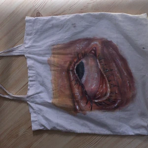 Målad tygväska - Målat själv på en tygväska 44kr frakt