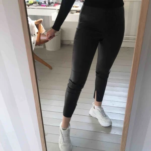 - Skinbyxor från Zara, super snygga och sköna! 