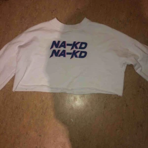  - Strl M men passar mig som är XS beroende på hur kort man vill att den ska vara  Jättefint skick, endast använd få ggr