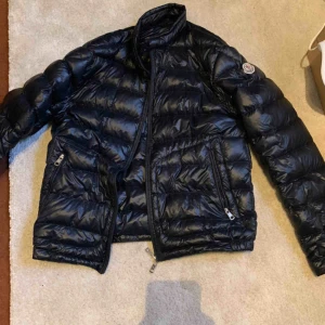  - Köpt på NK, Sparsamt använd