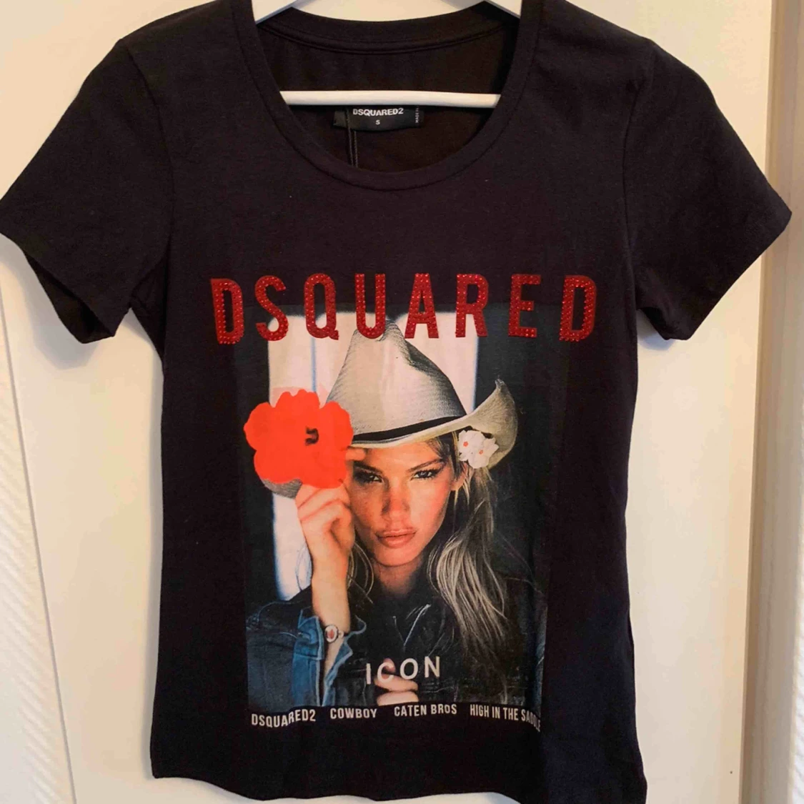 Utförsäljning - DSQuared2 - Helt ny!