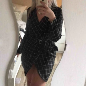  - Kappa som även fungerar att ha som klänning