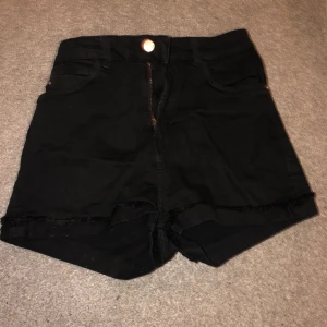 Shorts - Jens shorts sorry för dålig bild, i bra skick