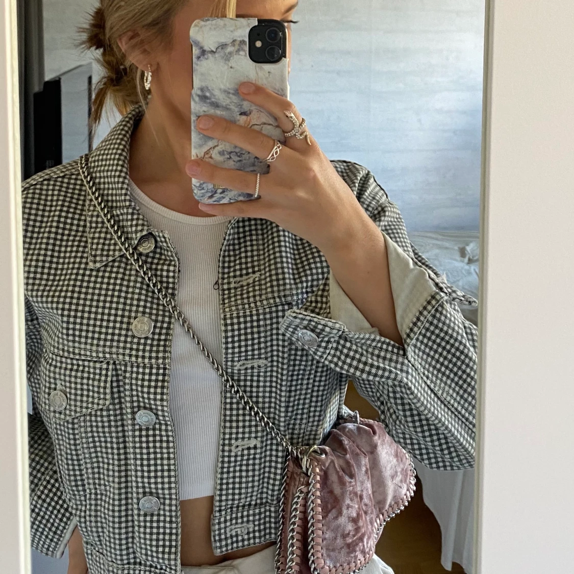 Sammetväska från Gina Tricot