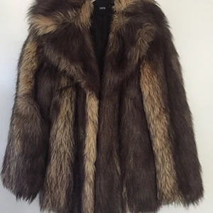 Pälskappa  - Fint skick , i storlek S men passar även en XS.