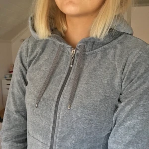 Cubus set - Det populära cubussetet som tyvär börjar bli för litet för mig 😓 har även dom matchande byxorna om du är intresserad, 50 kr frakt