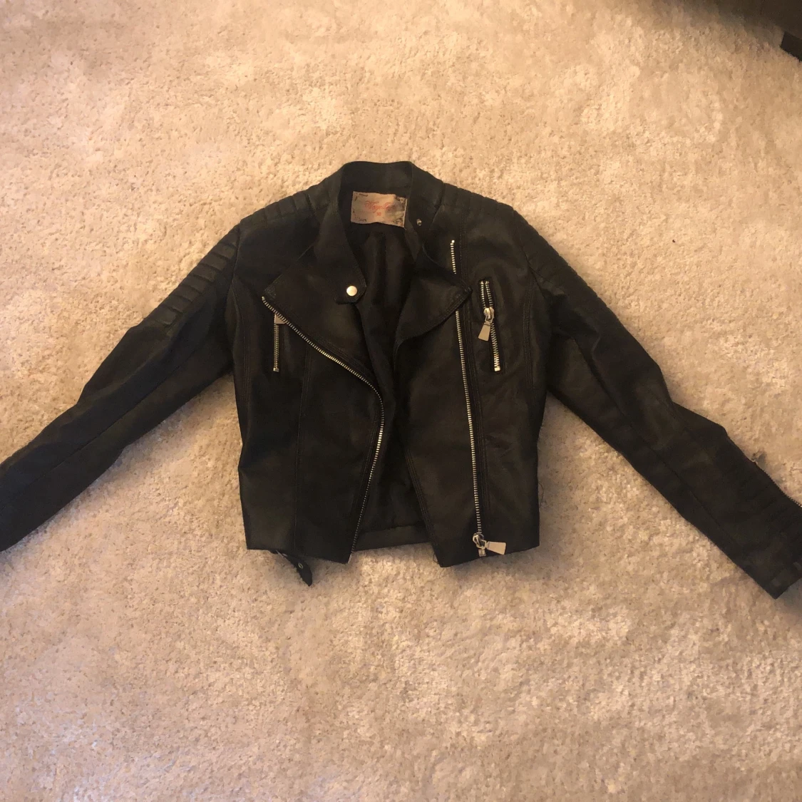 skinnjacka från chiquelle strl 38