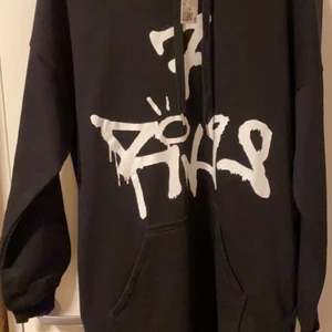 Ariana Grande tröja  - Ariana Grande tröja storlek M (oversize)