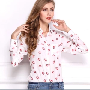  - Lip print shirt 