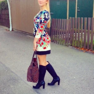  - Säljare klänningen 