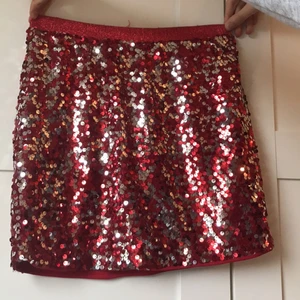  - Oanvänd, passar perfekt till fester