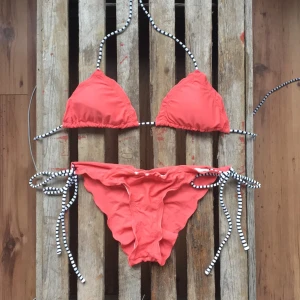  - Superfin bikini!