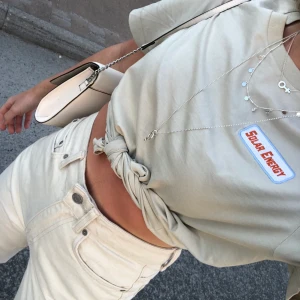 ”ROWE EXTRA HIGH STRAIGHT JEANS”  - Säljer dessa populära jeans från weekday eftersom jag har dubbla. Storlek 26/32. Frakt tillkommer, modellen ROWE 