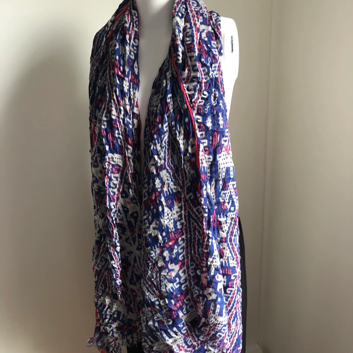 Scarfar från Noa Noa