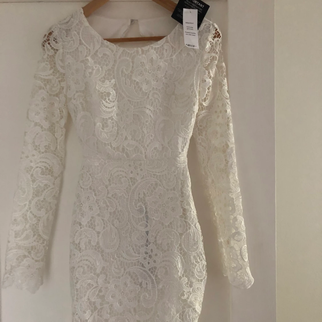Fin vit spetsklänning