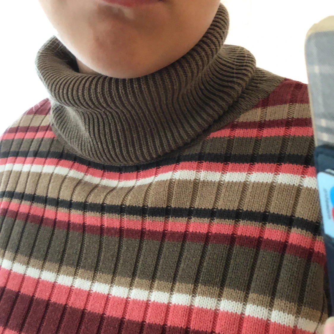 croppad stickad tröja med polokrage - 91