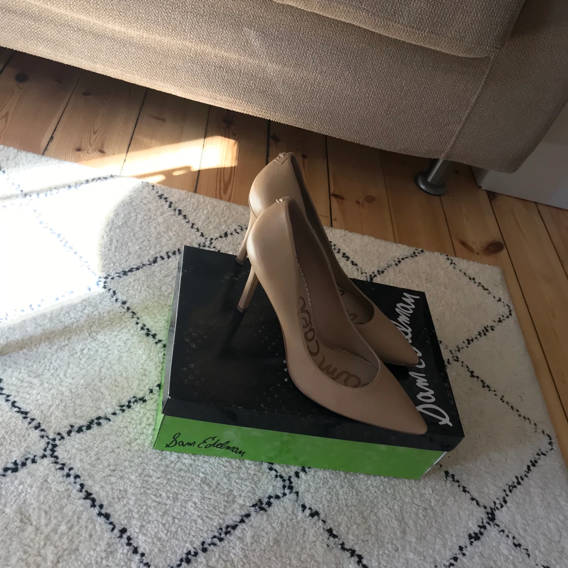 Sam Edelman skor