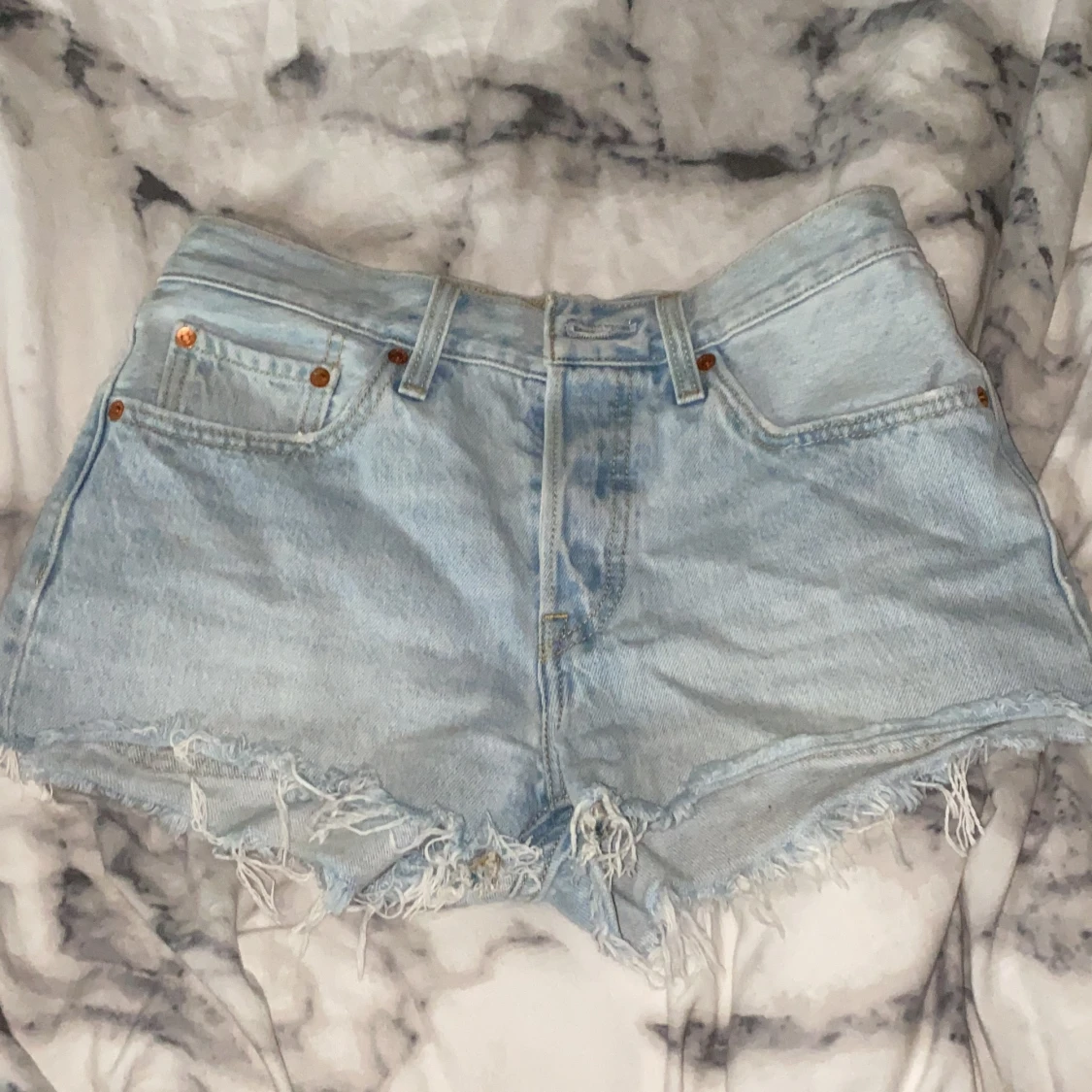 Levis 501 shorts W26 - 90