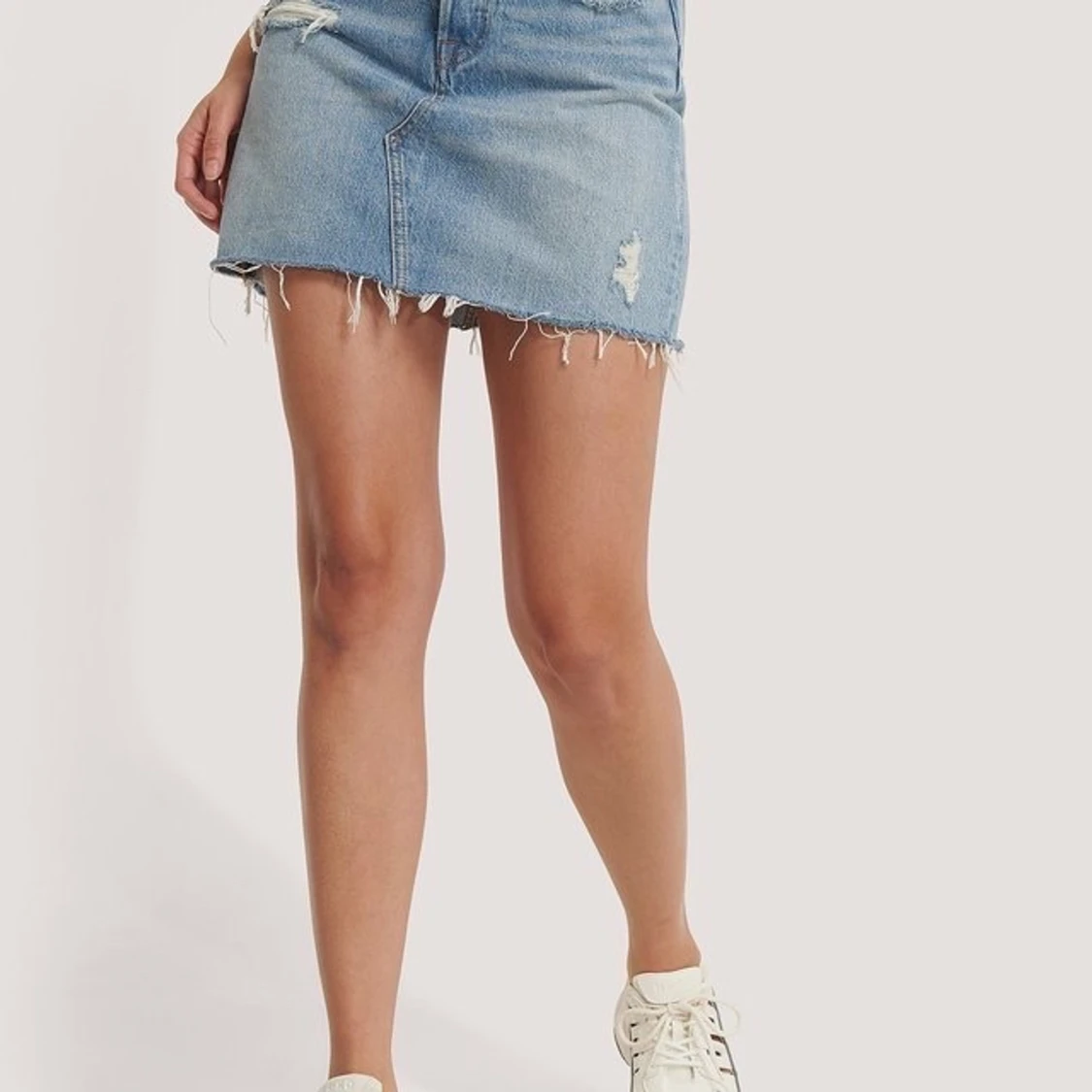 LEVIS KJOL, storlek 27 - 90