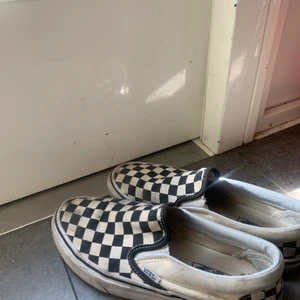 Rutiga vans skor - Säljer mina vans för 100kr + frakt, de är lite använda men går att tvätta! Storlek 38 