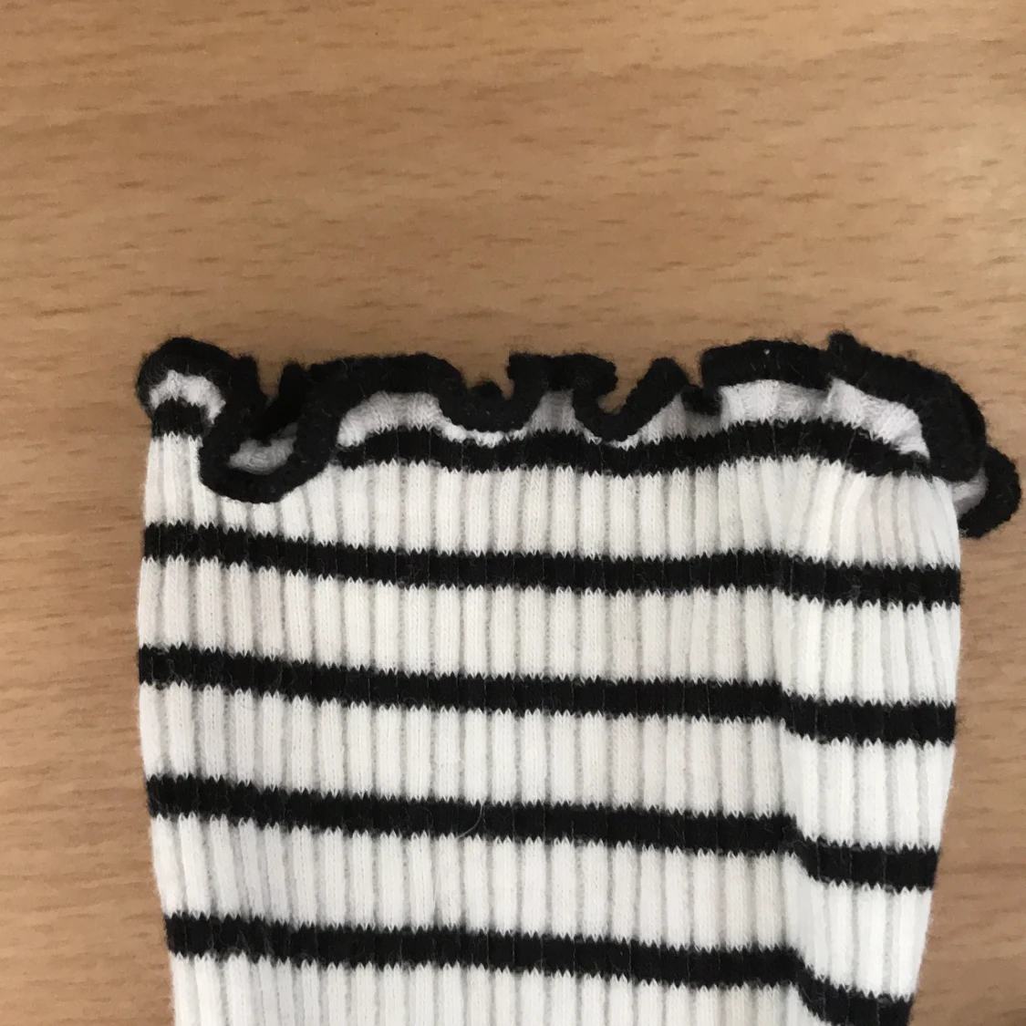 H&M lång armad tröja - 90