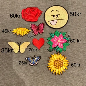 Iron on patches  - Iron on patches som jag gjort själv med hjälp av min brodyrmaskin. (Frakt tillkommer)