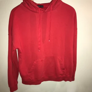 Hoodie - Röd hoodie fårn new yorker