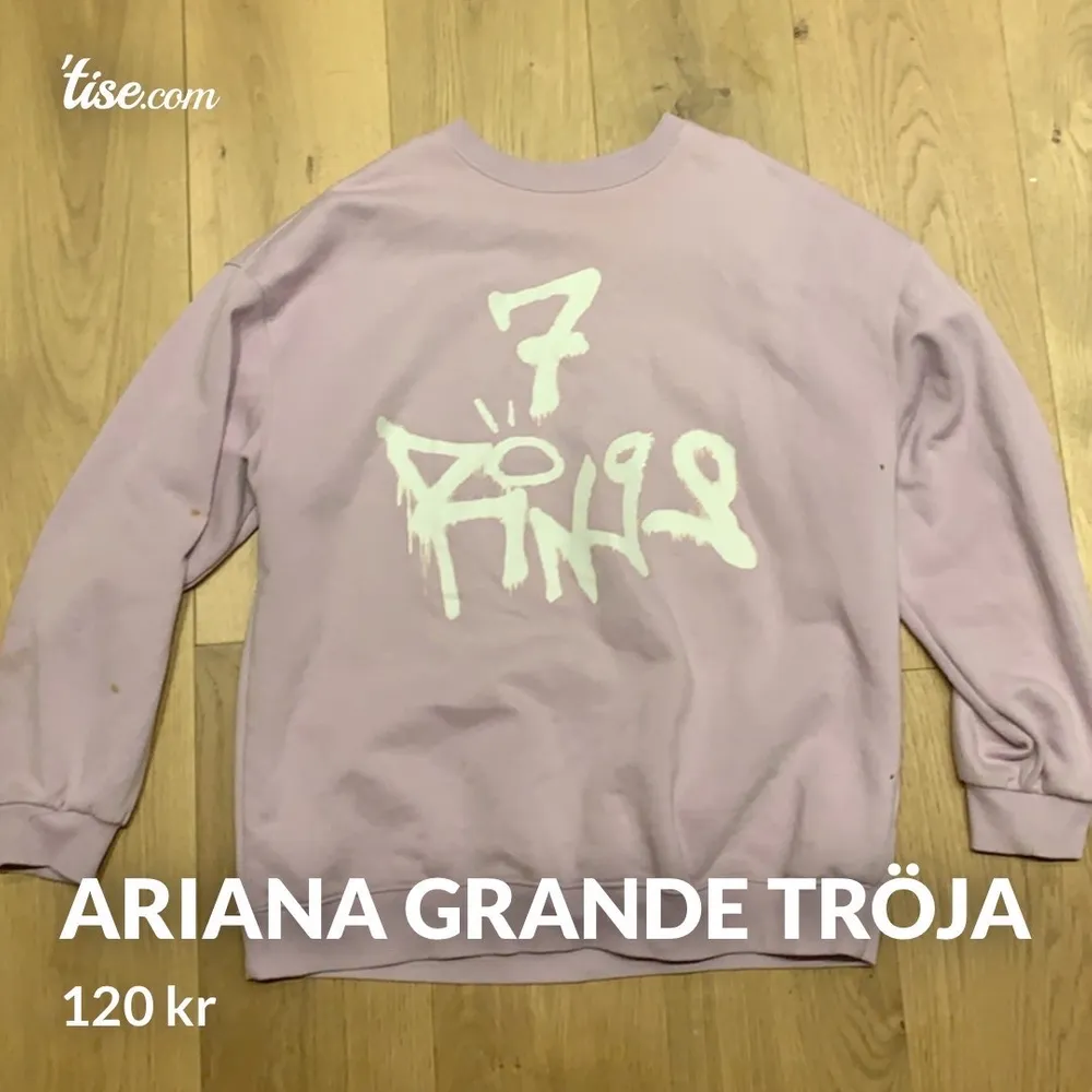 Lila Ariana tröja från hm! Storlek S men den är väldigt stor i storleken så hade mer sagt M! Är lite nopprig så priset kan diskuteras!. Tröjor & Koftor.