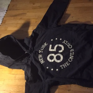 New York Hoodie😁 -  New York Huddig i storlek 146 till 152 