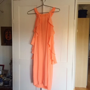  - Aprikosfärgad känning från H&M