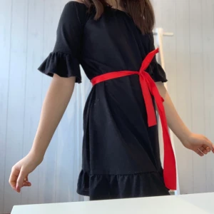 Kläning - Kläning som man kan använda när som helst!! Köpare betalar frakt:)