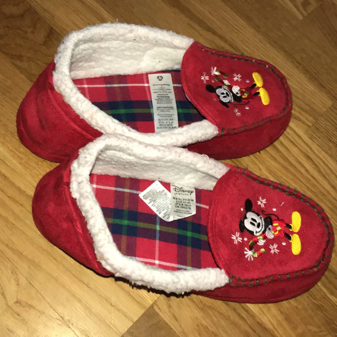 Disneytofflor i strl 41-43 (EUR)