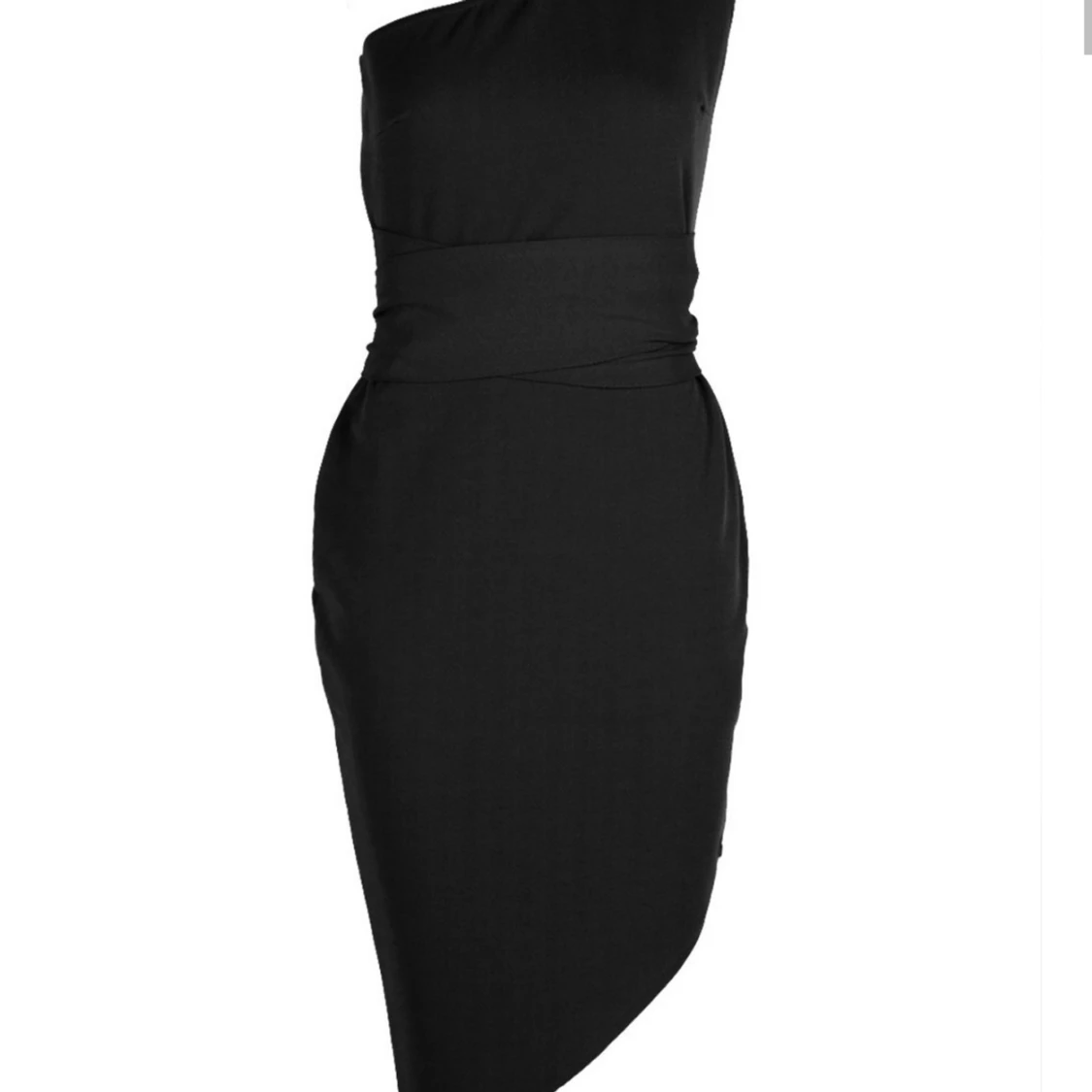 Svart asymmetrisk klänning - 90