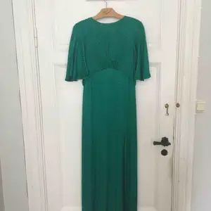 Fin grön klänning från topshop, aldrig använd