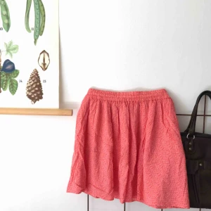  - Gullig sommarkjol från camaieu