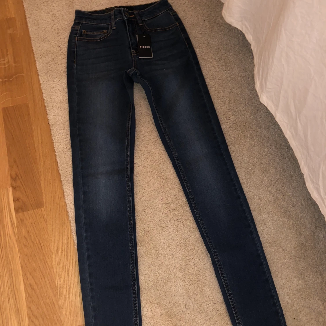 PIECES - medium blue denim jeans  - 90