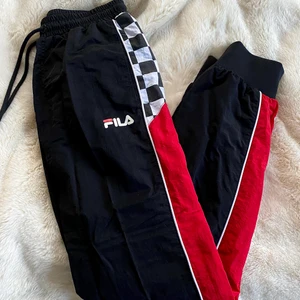 Fila trackpants - Coola trackpants från fila, oanvända