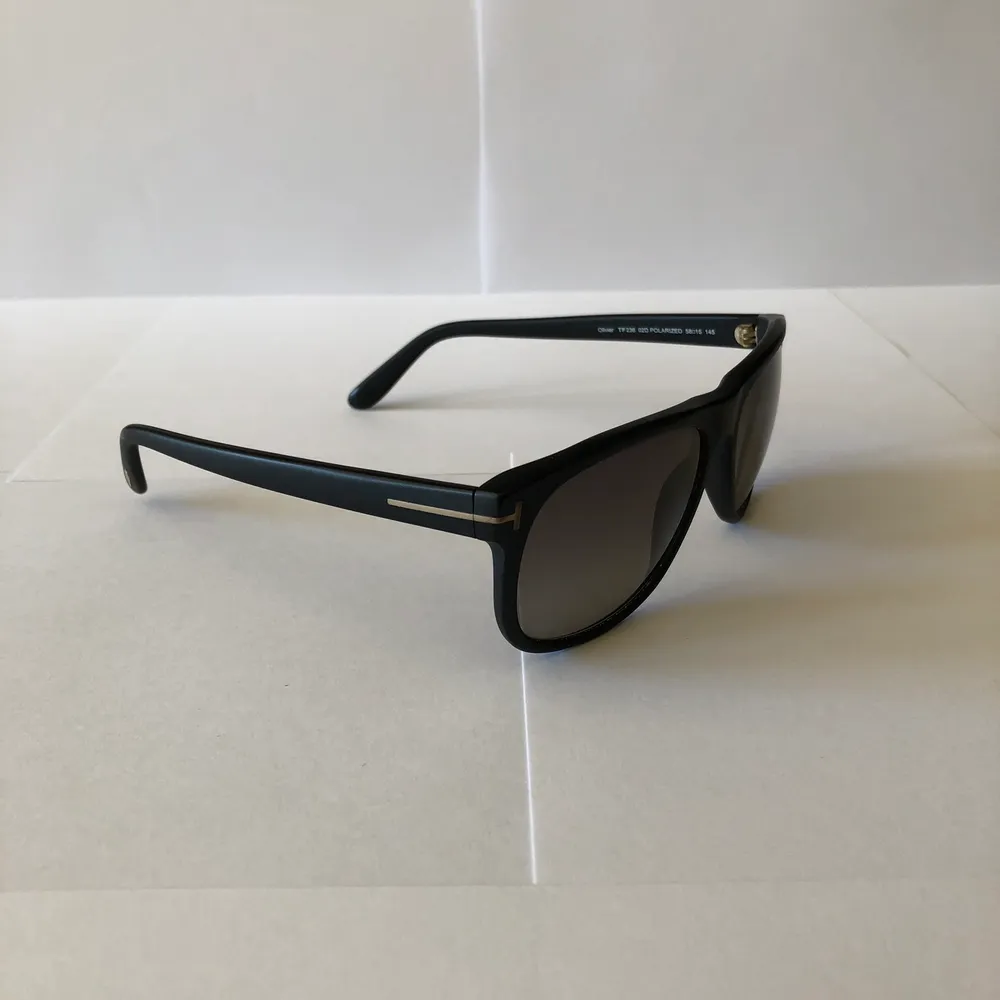 Tom Ford Olivier solglasögon, matte svart. Accessoarer.