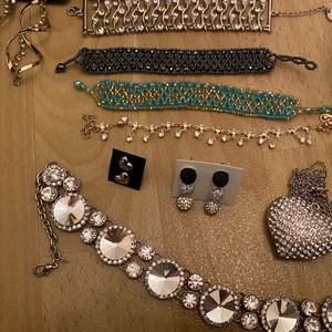 Smycken - Smycken. Från 10kr/styck eller ALLT för endast 150kr.❤️