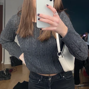 Långärmad tröja - Fin tröja som inte används mer, fint skick💗