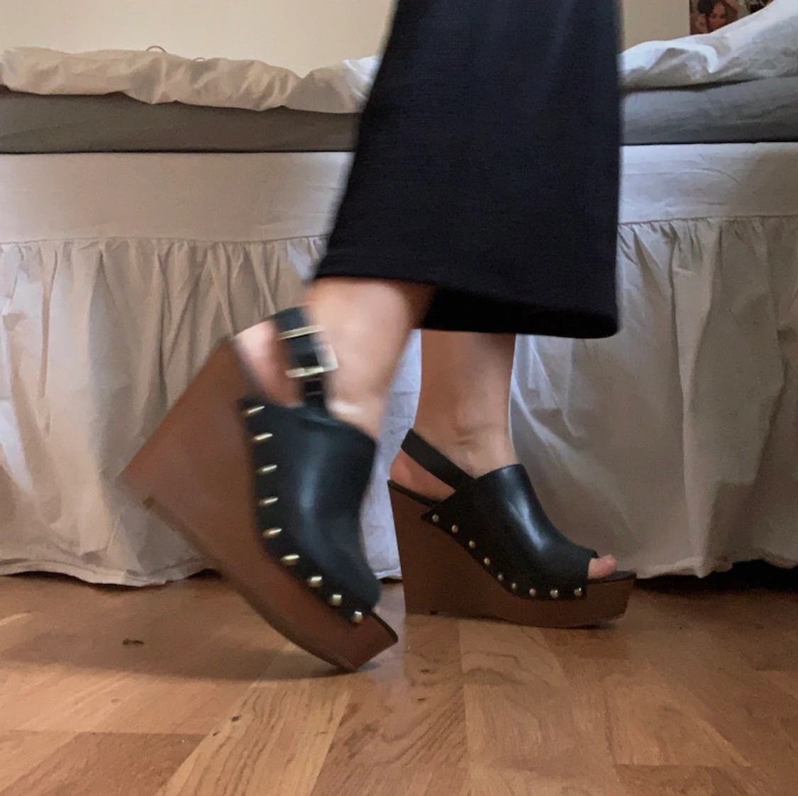 Bruna/Svarta kilklackar - 90