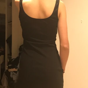 Klänning storlek XS - Vanlig svart klänning, bra till sommaren