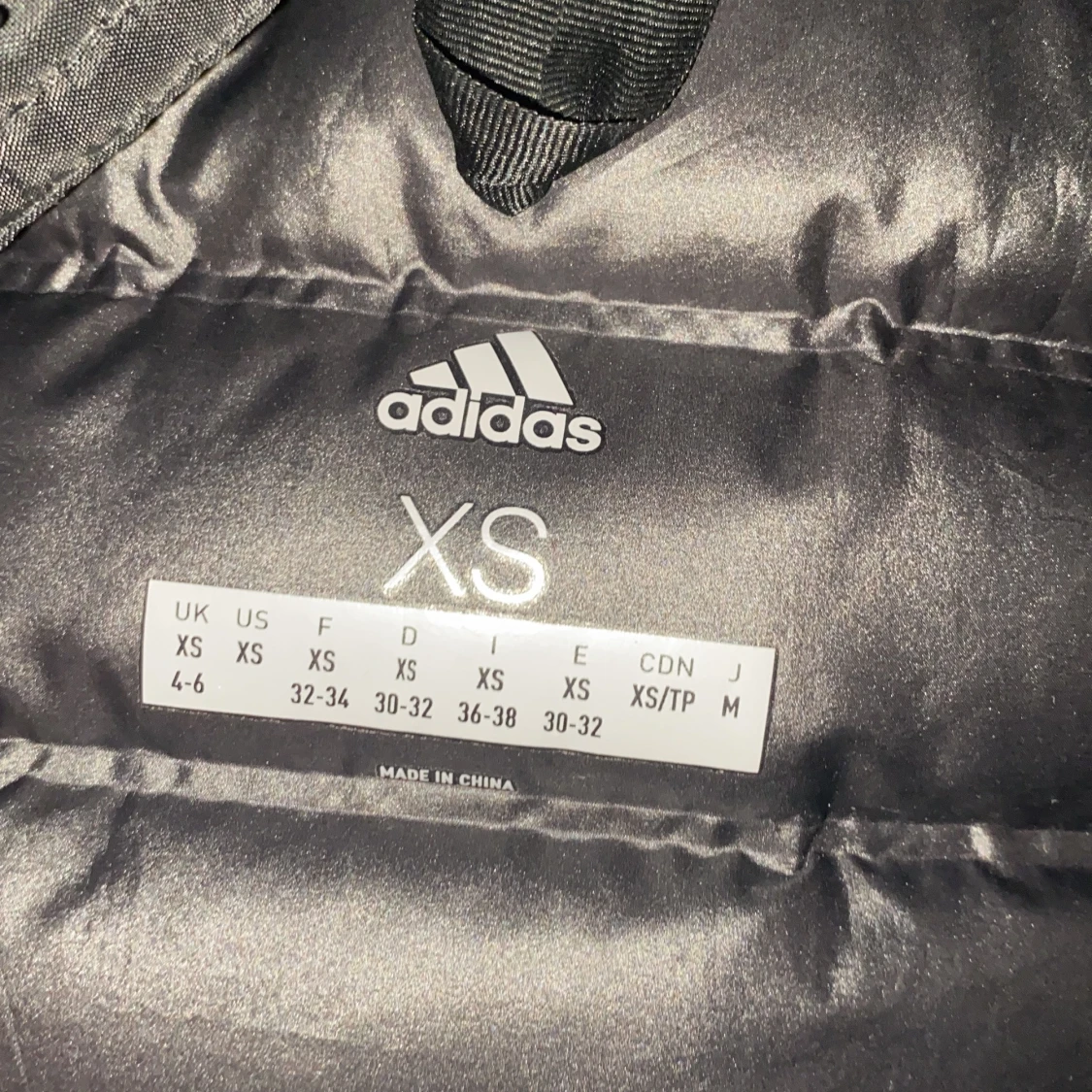 Adidasjacka/dunjacka  - 91