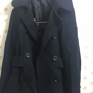 Svart kort kappa - Oanvänd