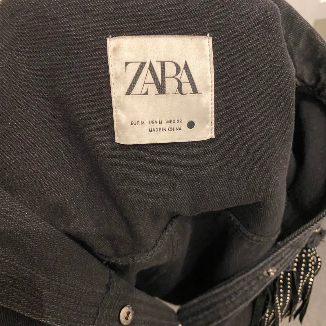 Jeansjacka med fransar från zara - 91