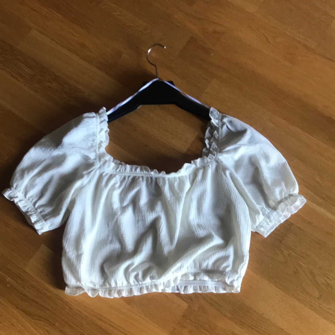 Kort topp från Divided  - 90