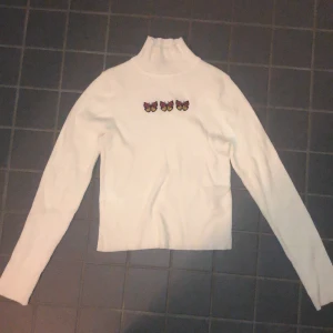 Supersöt polotröja från hm - Jätte bra skick! Använd en gång