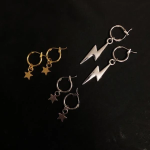 Örhängen  - (Nickelfria)  - De finns blixtörhängen i guld också - Dessa går även att få utan berlocker om man bara vill ha simpla ringar!   - 80kr/par